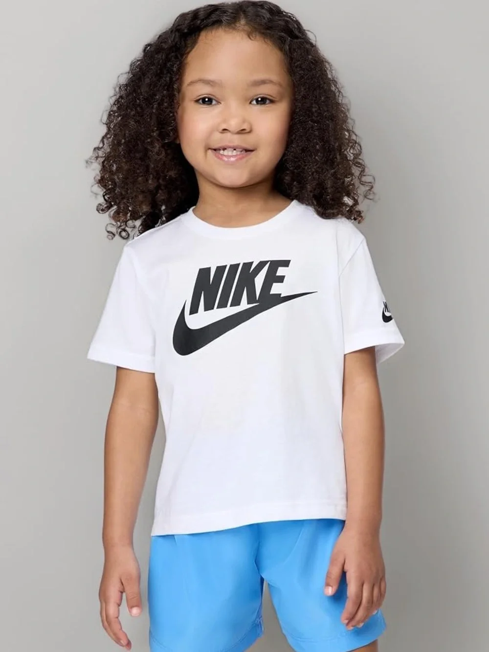 Nike unisex Futura Evergreen Short-Sleeve T-Shirt in white